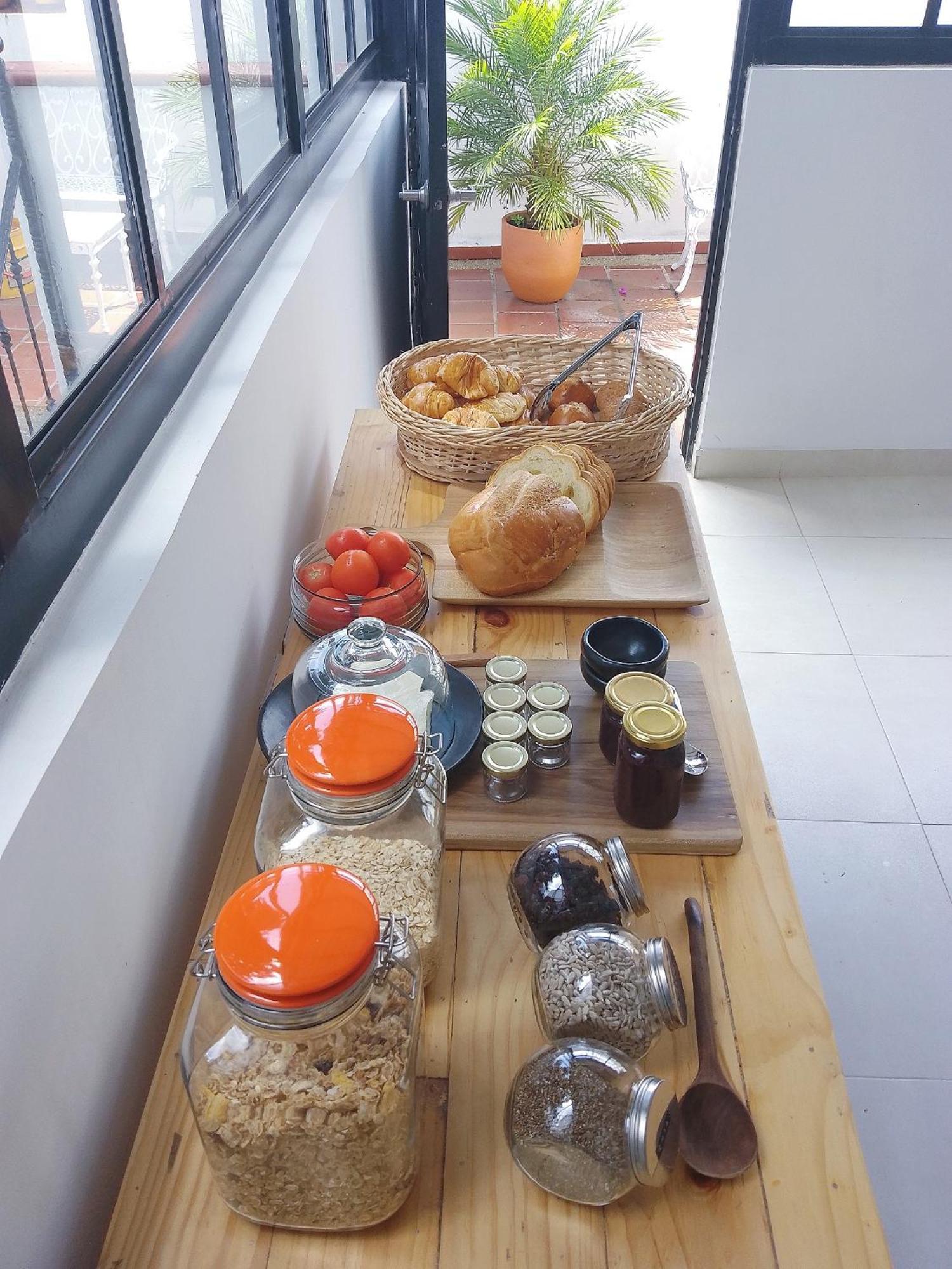 Casita De Piedra Bed & Breakfast Bogotá Eksteriør bilde