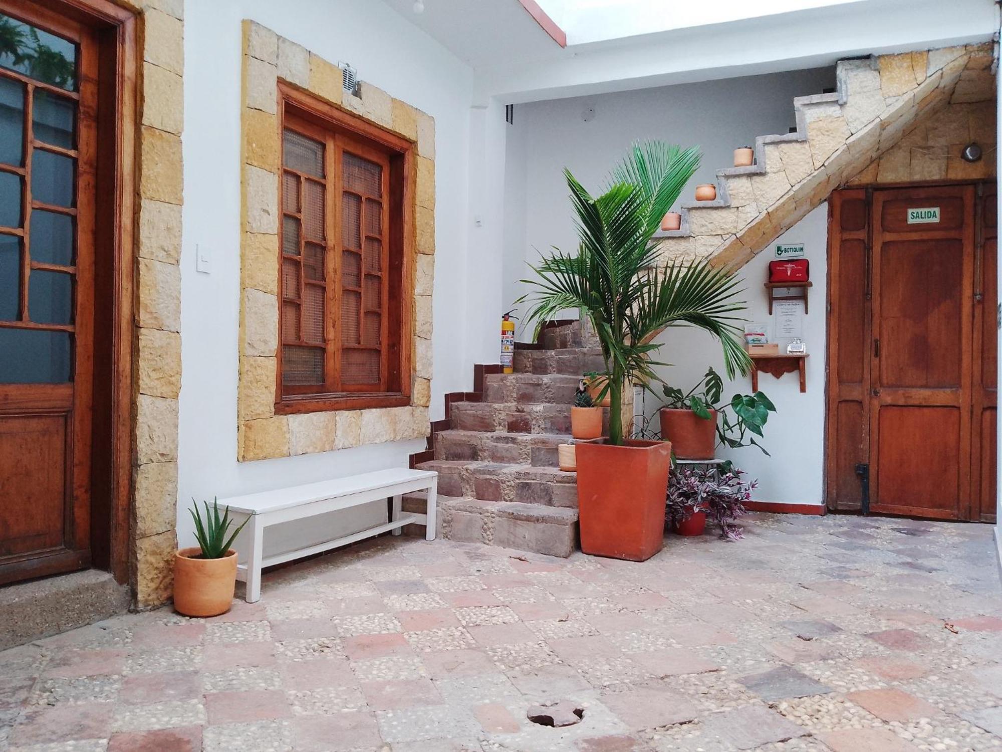 Casita De Piedra Bed & Breakfast Bogotá Eksteriør bilde