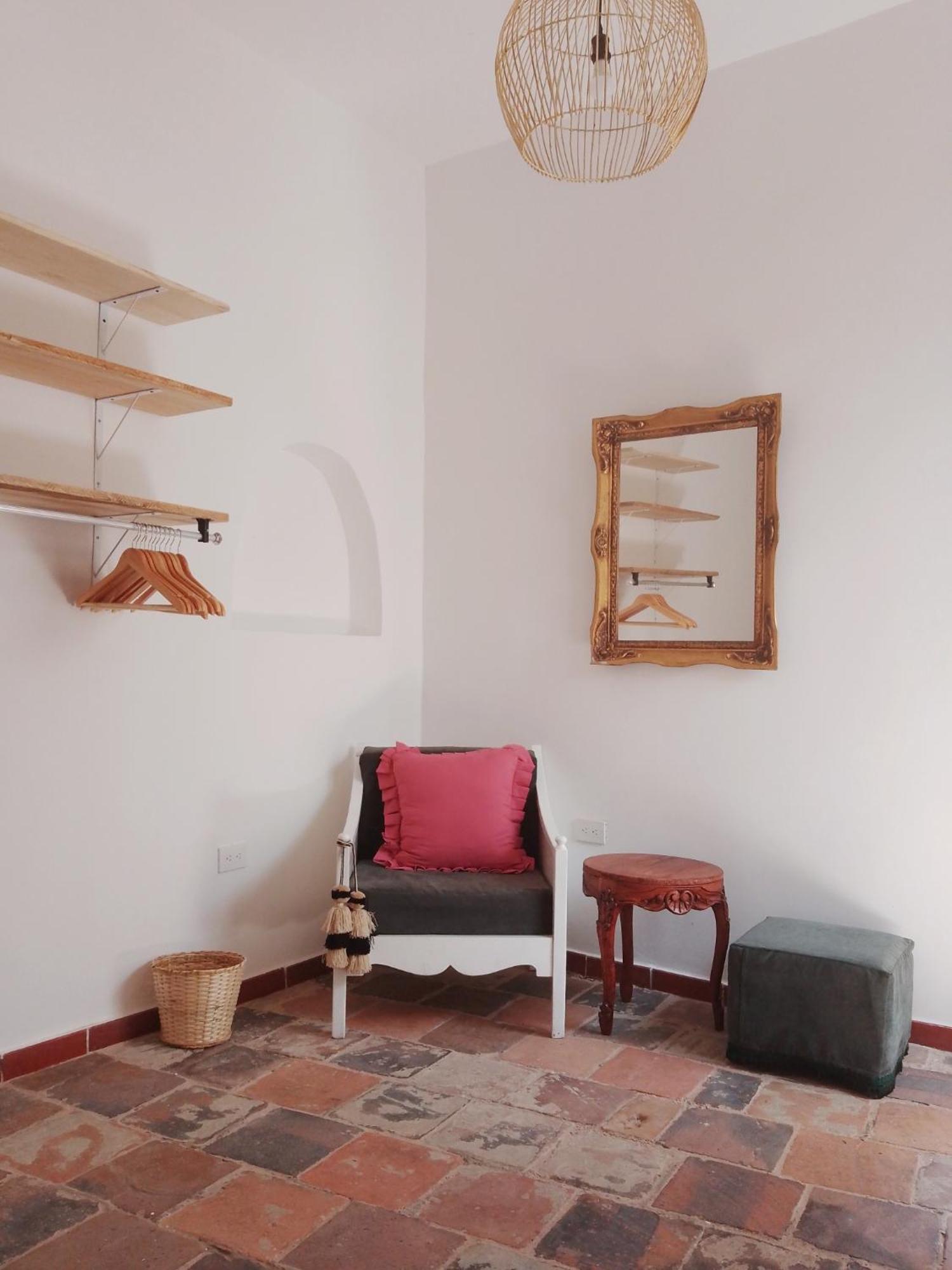 Casita De Piedra Bed & Breakfast Bogotá Eksteriør bilde